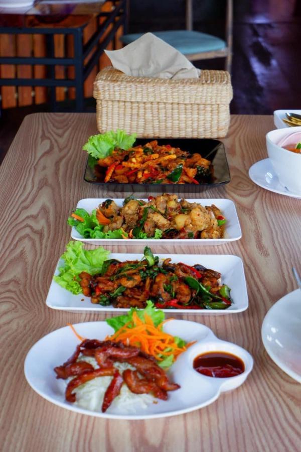 Srihome ยายศรีโฮมแอนแคมป์ปิ้ง Ban Don Tum Екстер'єр фото